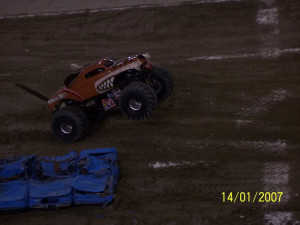 monstertruck091.jpg~original