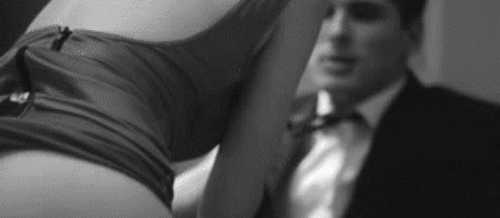 1zPWm7.gif