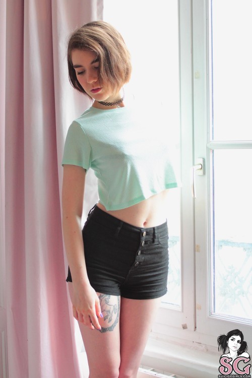 Beautiful Suicide Girl Kinnyaerlin Let's start! 1 High resolution HD image