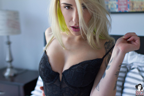 Beautiful Suicide Girl Boobafettish A New Hope (12) HD high resolution lossless iPhone retina image