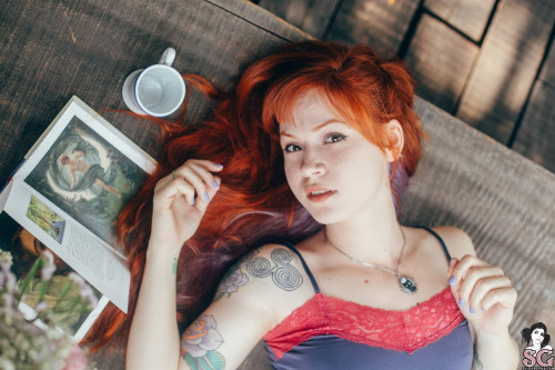 Beautiful Suicide Girl Sunrider Wild Flower (13) High resolution lossless iPhone retina image