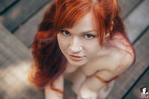 Beautiful Suicide Girl Sunrider Wild Flower (41) High resolution lossless iPhone retina image