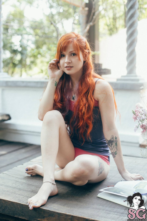 Beautiful Suicide Girl Sunrider Wild Flower (10) High resolution lossless iPhone retina image