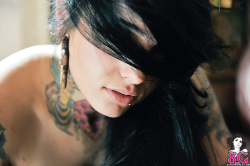 Beautiful Suicide Girl Radeo Ricorda Me 17 HD iPhone HQ retina image