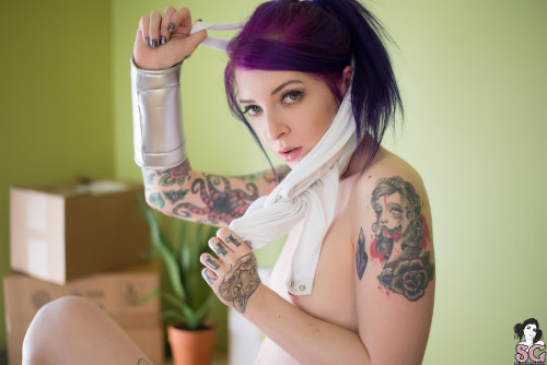 Beautiful Suicide Girl Lady 1BDI (40) High definition iPhone HQ image