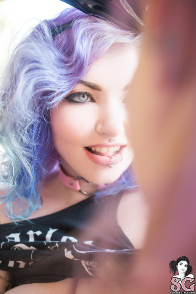 Beautiful Suicide Girl Indigo + Nayru Feeling This 16 High quality image