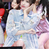 8q9NJM