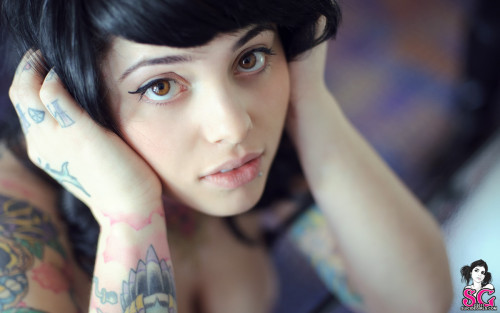 Beautiful Suicide Girl Radeo Heliotrope 1236609 HD iPhone HQ retina image