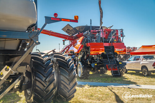 Case Harvestor 8250 1