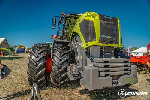 Class 5000 Tractor Dowerin Field Day 2