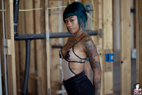 Beautiful Sexy Suicide Girl Sinopa Writing On The Walls064 High resolution iPhone retina image
