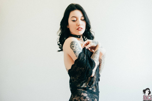 Beautiful Suicide Girl Sexy Kaarla You're So Dark Babe (17) High definition lossless retina iPhone i