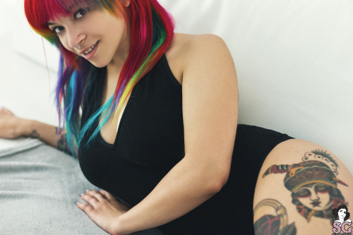 Beautiful Suicide Girl Lua Charmer (3) High resolution lossless image