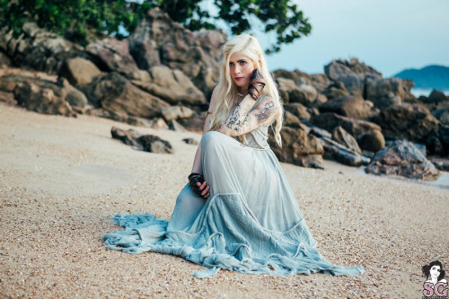 Beautiful Suicide Girl Serenna Not A Princess, A Khaleesi (11) High resolution lossless image