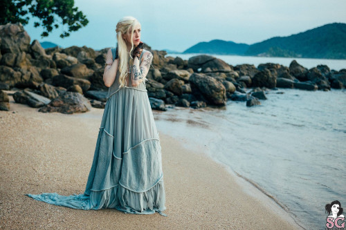Beautiful Suicide Girl Serenna Not A Princess, A Khaleesi (14) High resolution lossless image