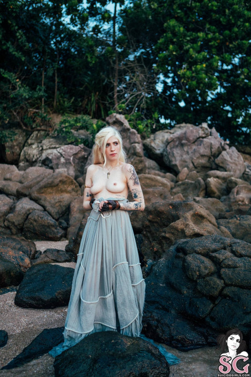 Beautiful Suicide Girl Serenna Not A Princess, A Khaleesi (32) High resolution lossless image