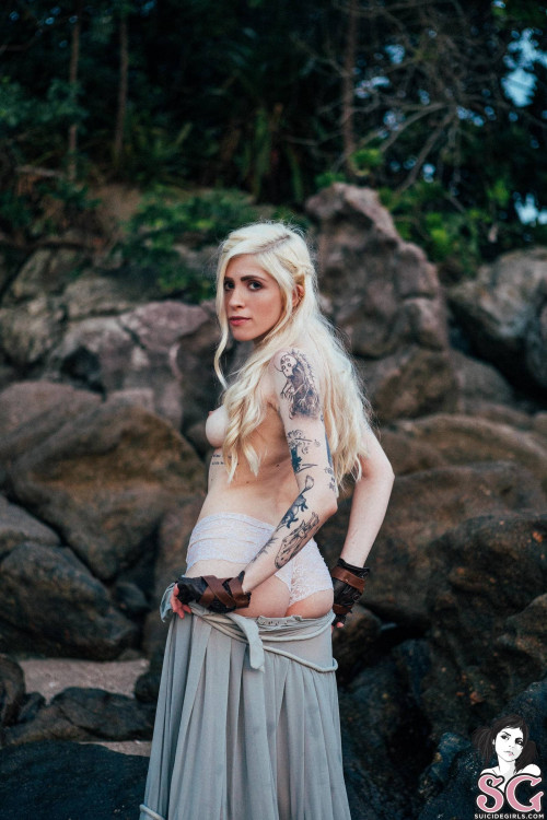 Beautiful Suicide Girl Serenna Not A Princess, A Khaleesi (34) High resolution lossless image