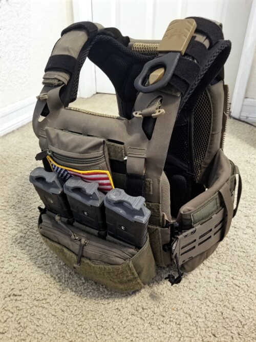 Spc-with-axl-equinox cummberband