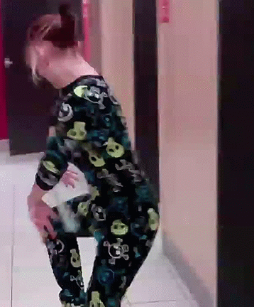 C0Bw9q.gif