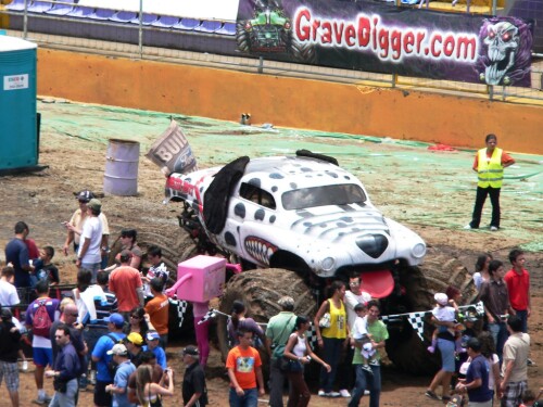 monster jam 153 2745375378 l