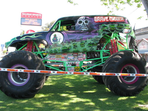 gravedigger1 2505907371 l