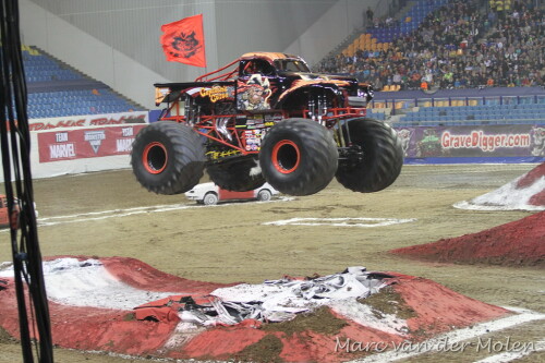FXJSHq.jpg