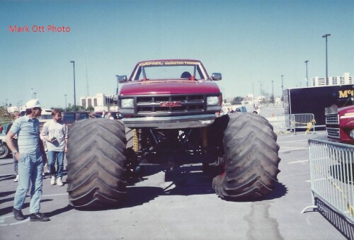 FbR1Ki.jpg