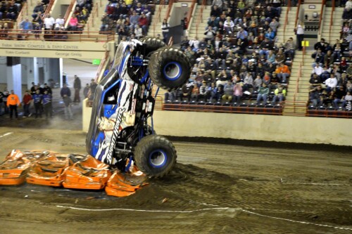 monster truck 079 8544431281 l