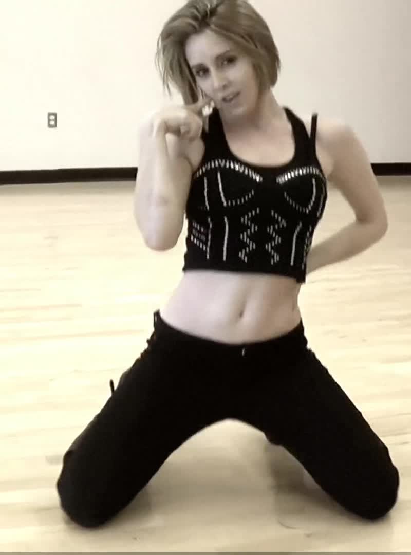 HhLN8e.webm
