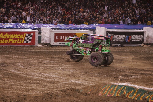 MONSTER JAM 11009 B 333