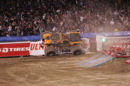 MONSTER JAM 11009 B 415
