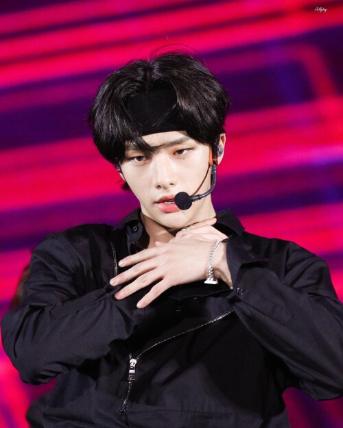 straykidshyunjins 67060821 107667087127923 1319183444434489080 n