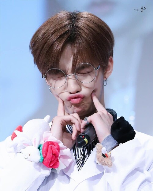 straykidshyunjins 65548209 150290449362815 1300114561094251990 n