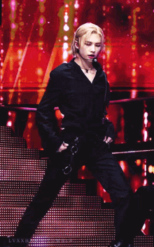 J5UXW5.gif
