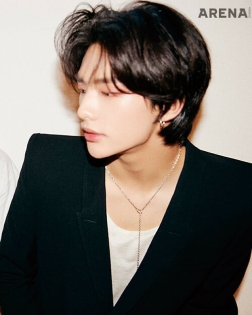 straykidshyunjins 170699584 278024350568530 819010775174636384 n
