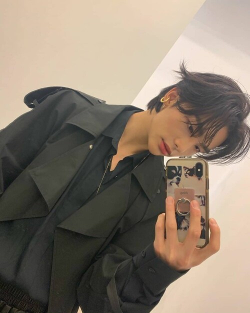 straykidshyunjins 174287217 2981908058709478 6460457611361556050 n