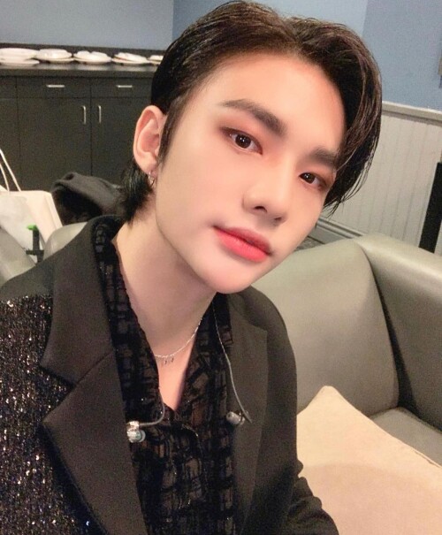 straykidshyunjins 260637810 658067665200575 3829809140025235363 n