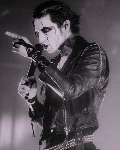 andyblack 2512827328877743485405902674389817029666341n