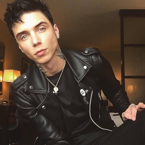andyblackfan.page 175780173 230711722184667 3082938933762758210 n
