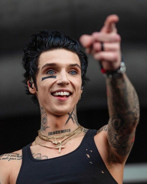 tumblr 200472f8b876794c71a136e80b1e7069 d38a971e 1280