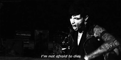JUFKVH.gif