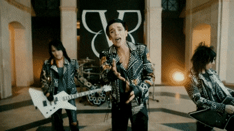 JUUNMx.gif
