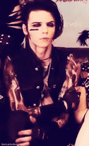 JX0YA2.gif