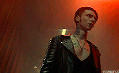 JcHqVr.gif