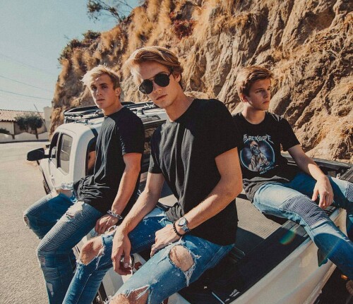 flawlessxlange 141345401291893964163753205568626n