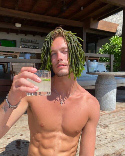 neels 195241108 311036277161552 6438370347356573917 n