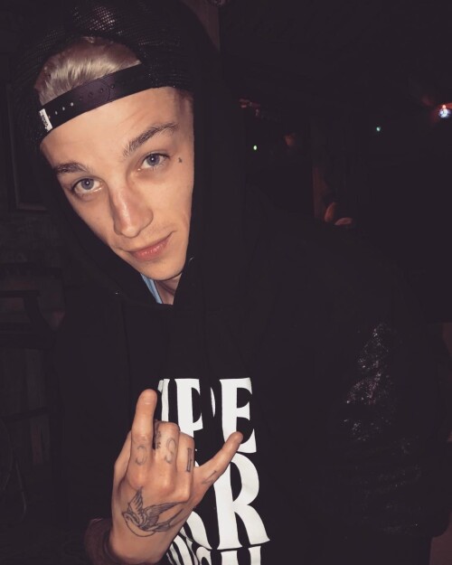 tumblr oniee15E0y1u6x5yxo1 1280