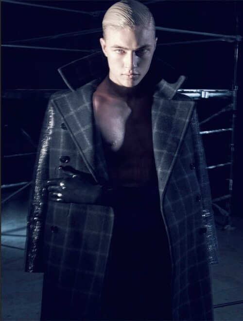 Lucky Blue LOfficiel Hommes Singapore 03 620x821