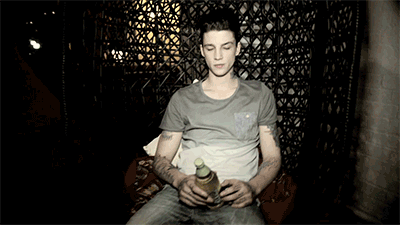 JwQU8D.gif