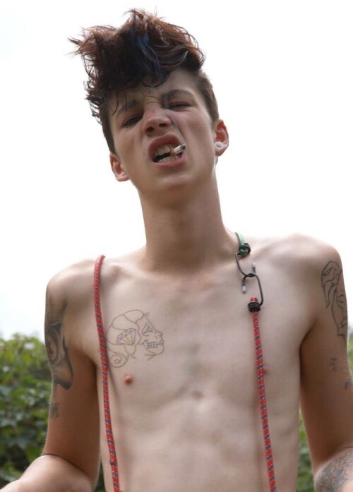 tumblr ocmsm7ADLD1uu0yrho2 1280